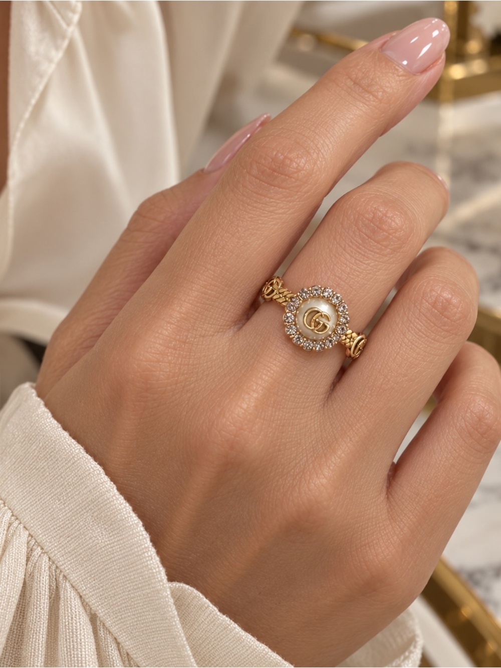 Authentic Gucci Pearl Crystal Ring 6.5 with Certificate of Authenticity & box